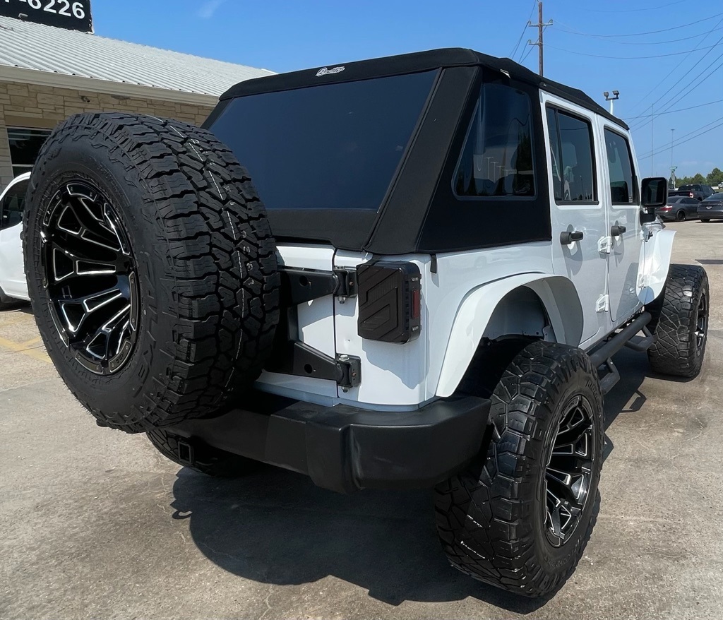 2016 Jeep Wrangler Unlimited Sport White at Autostrade