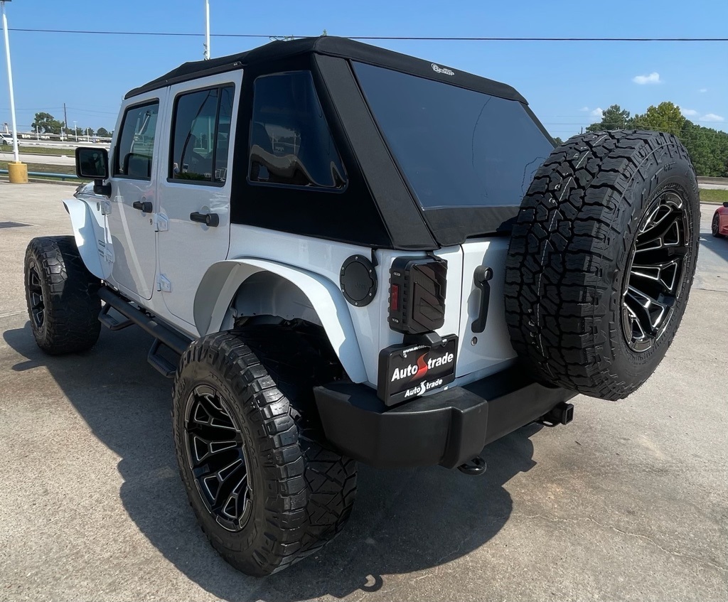 2016 Jeep Wrangler Unlimited Sport White at Autostrade