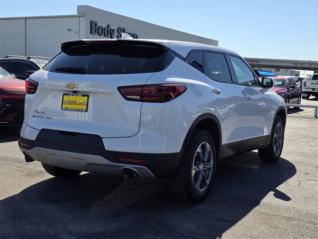 2024 Chevrolet Blazer LT - 3