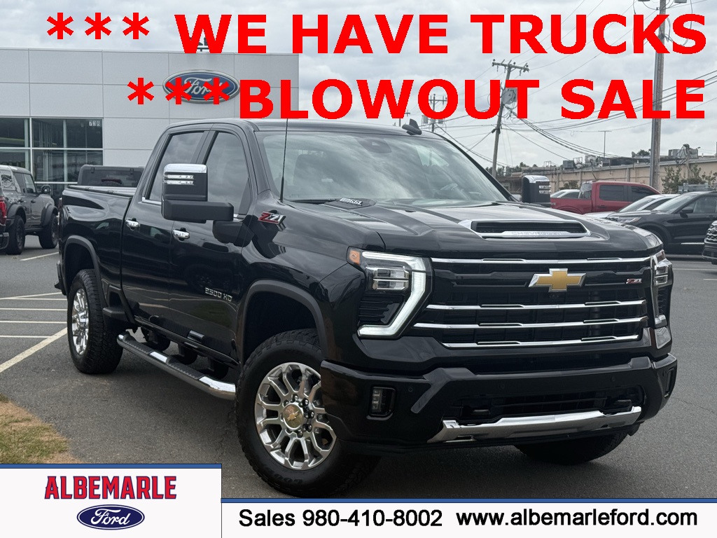 2025 Chevrolet Silverado 2500HD LT Crew Cab 4WD