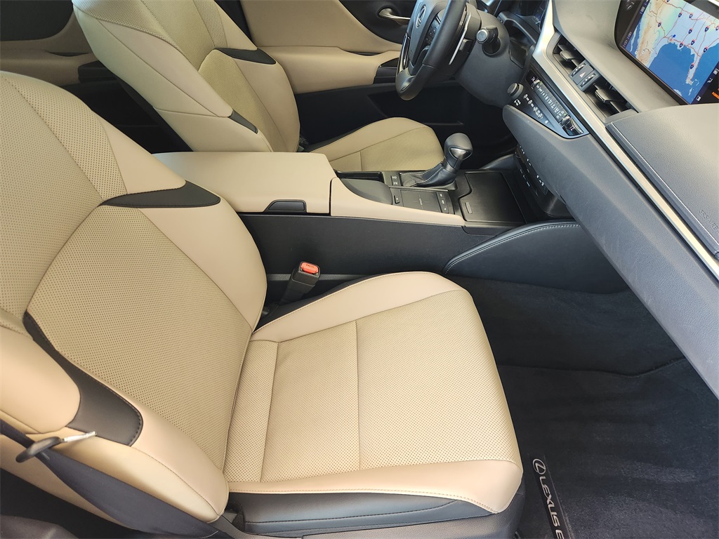 2019 Lexus ES 300h White at Westside Lexus