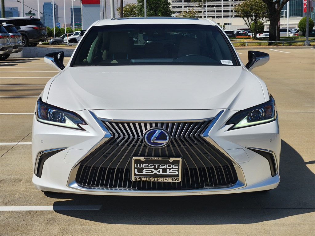 2019 Lexus ES 300h White at Westside Lexus
