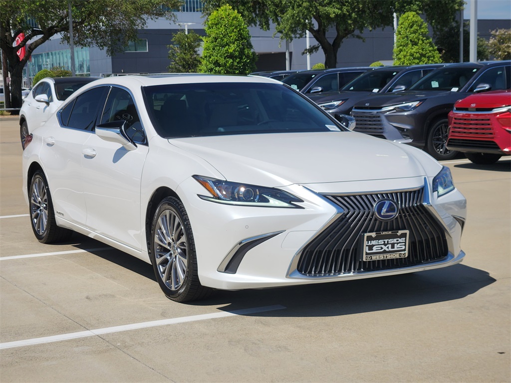 2019 Lexus ES 300h White at Westside Lexus