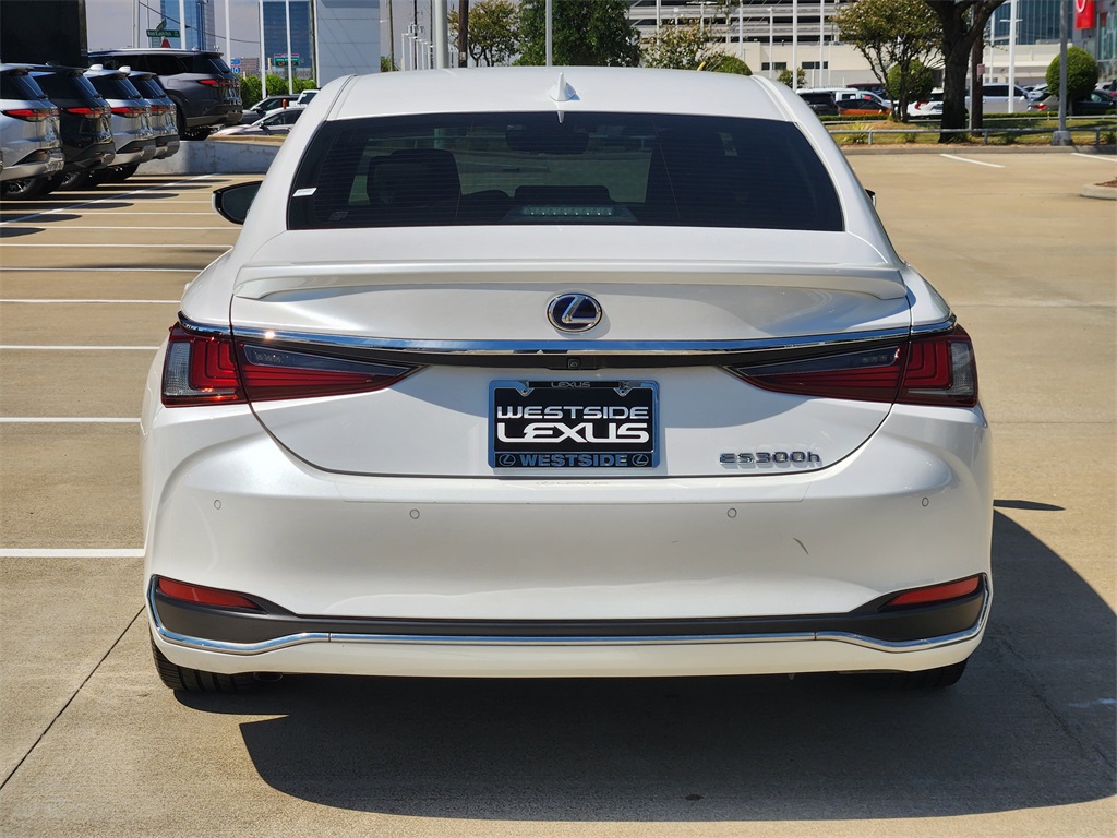 2019 Lexus ES 300h White at Westside Lexus