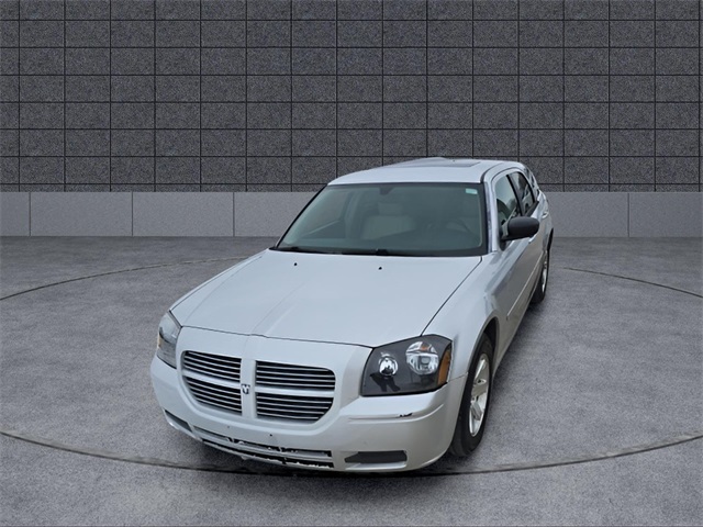 2005 Dodge Magnum SXT RWD