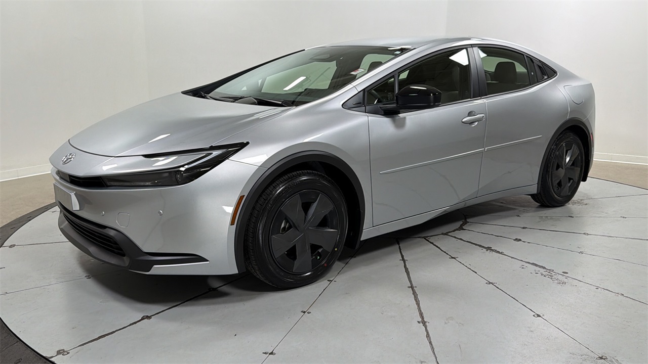 2026 Toyota Prius LE FWD