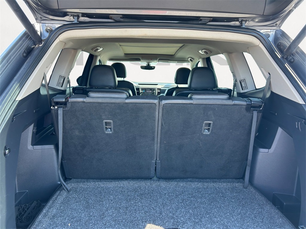 Used Car 2021 Volkswagen Atlas  3.6l V6 Se W/technology R-line For Sale Under $25,000 In Floresville, Texas