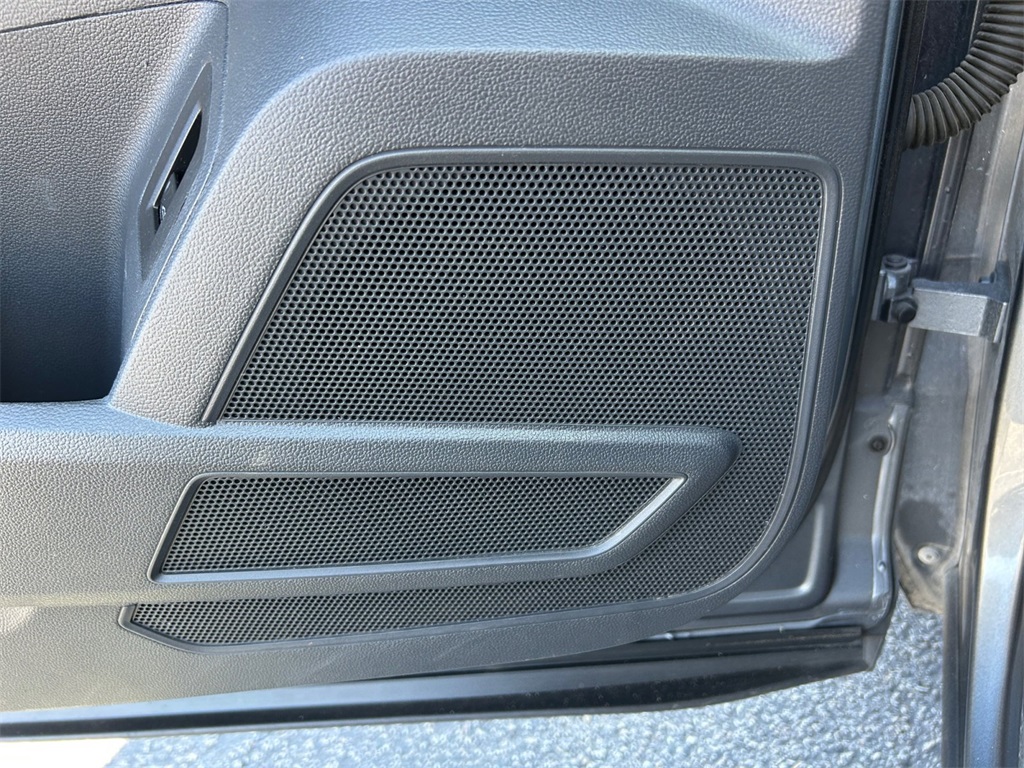 Used Car 2021 Volkswagen Atlas  3.6l V6 Se W/technology R-line For Sale Under $25,000 In Floresville, Texas