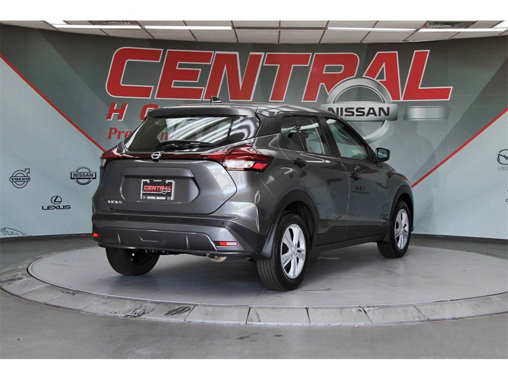 2025 Nissan Kicks Play S Gray at Central Houston Nissan