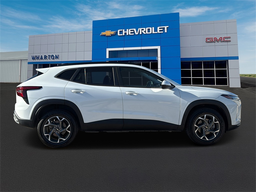 2024 Chevrolet Trax LT - 1