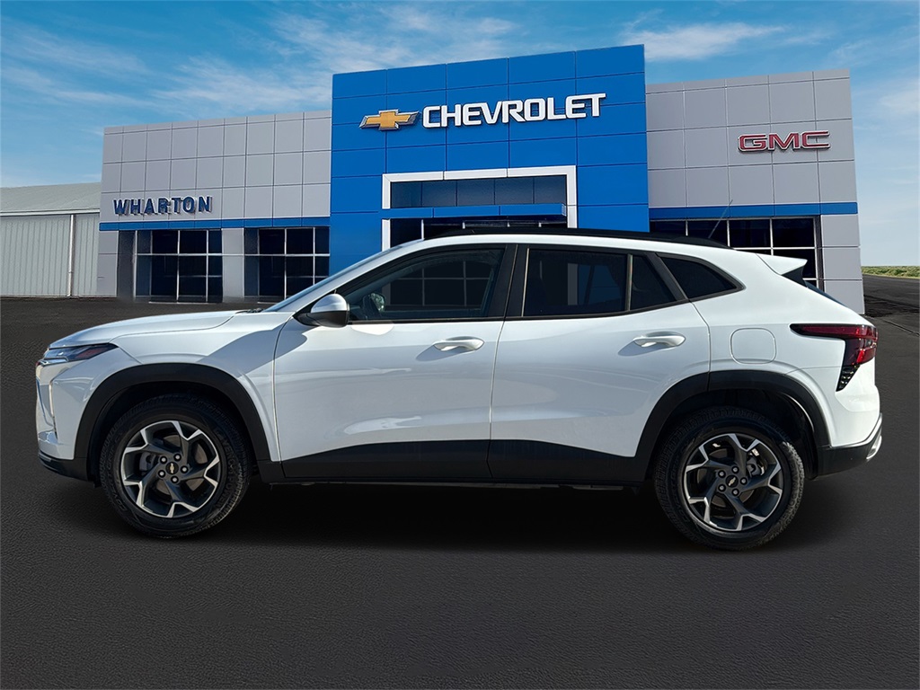 2024 Chevrolet Trax LT - 4