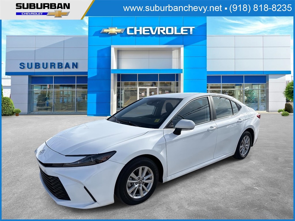 2025 Toyota Camry LE FWD