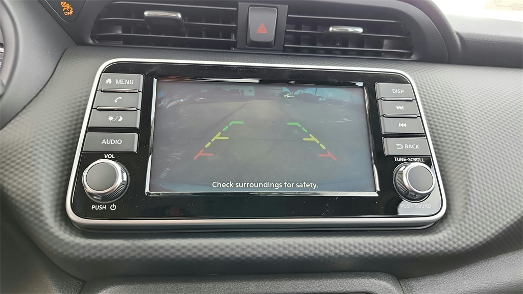 2025 Nissan Kicks Play