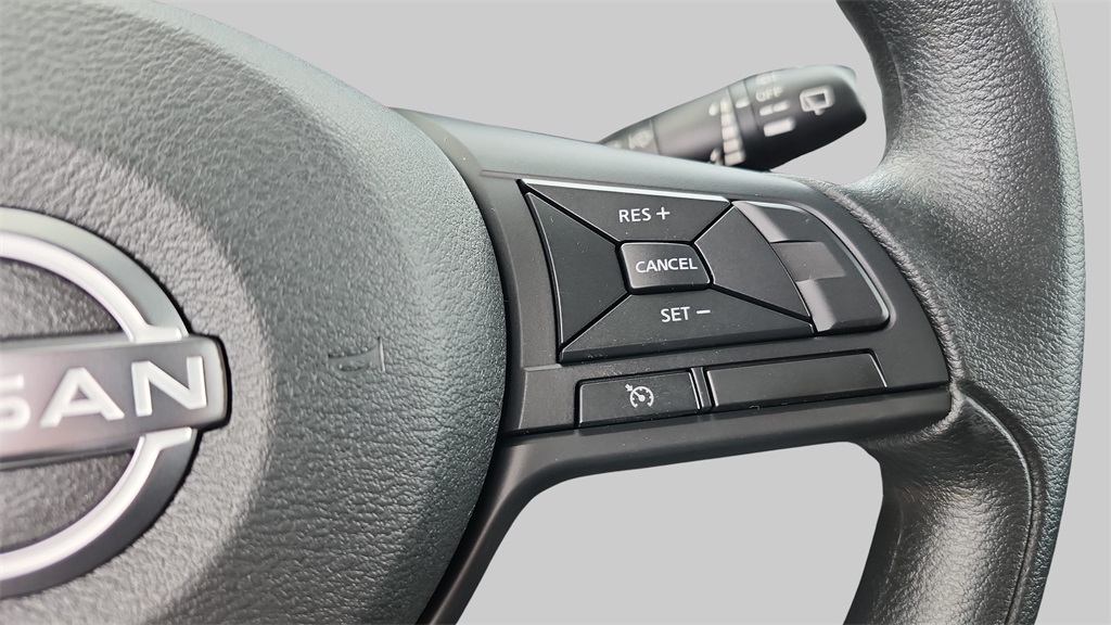 2025 Nissan Kicks Play