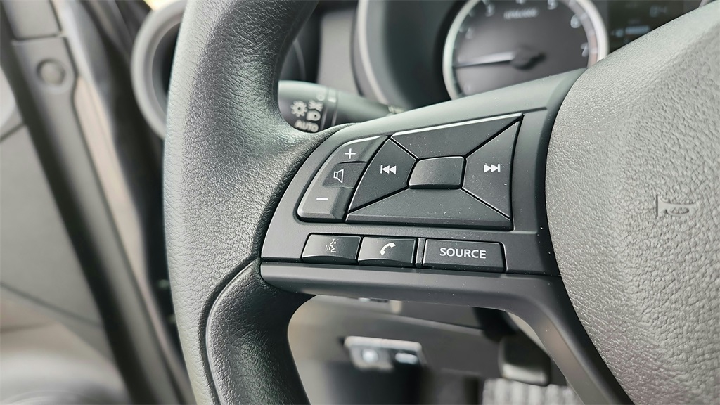 2025 Nissan Kicks Play