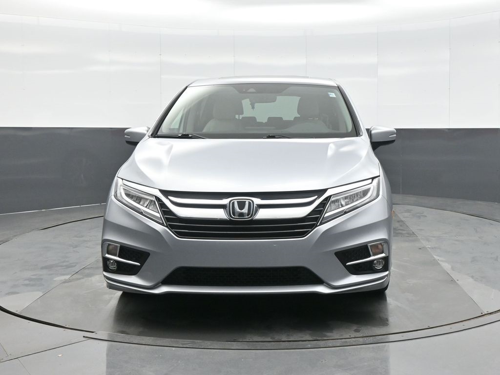 Used 2018 Honda Odyssey Elite with VIN 5FNRL6H98JB040687 for sale in Kansas City