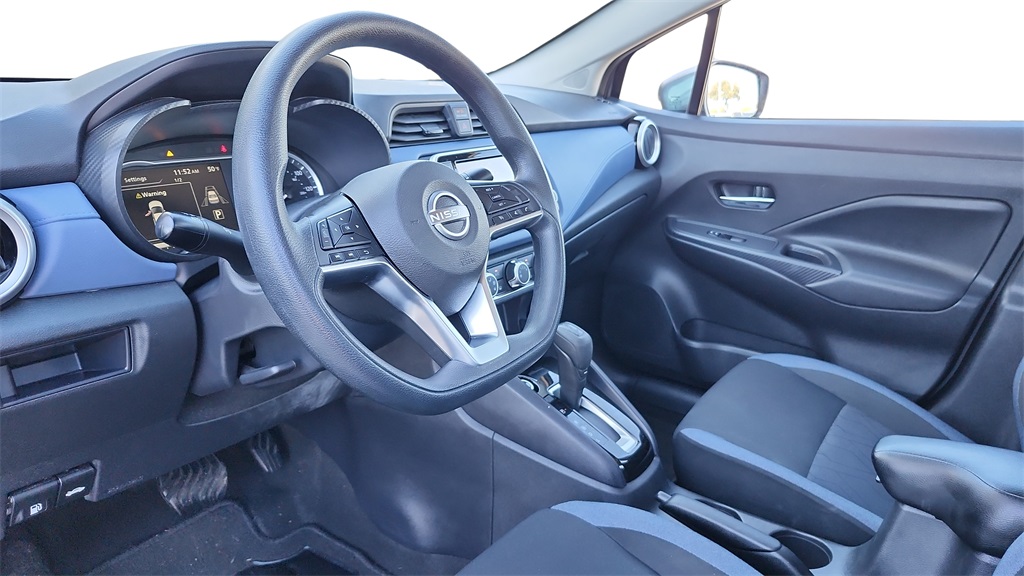 2023 Nissan Versa