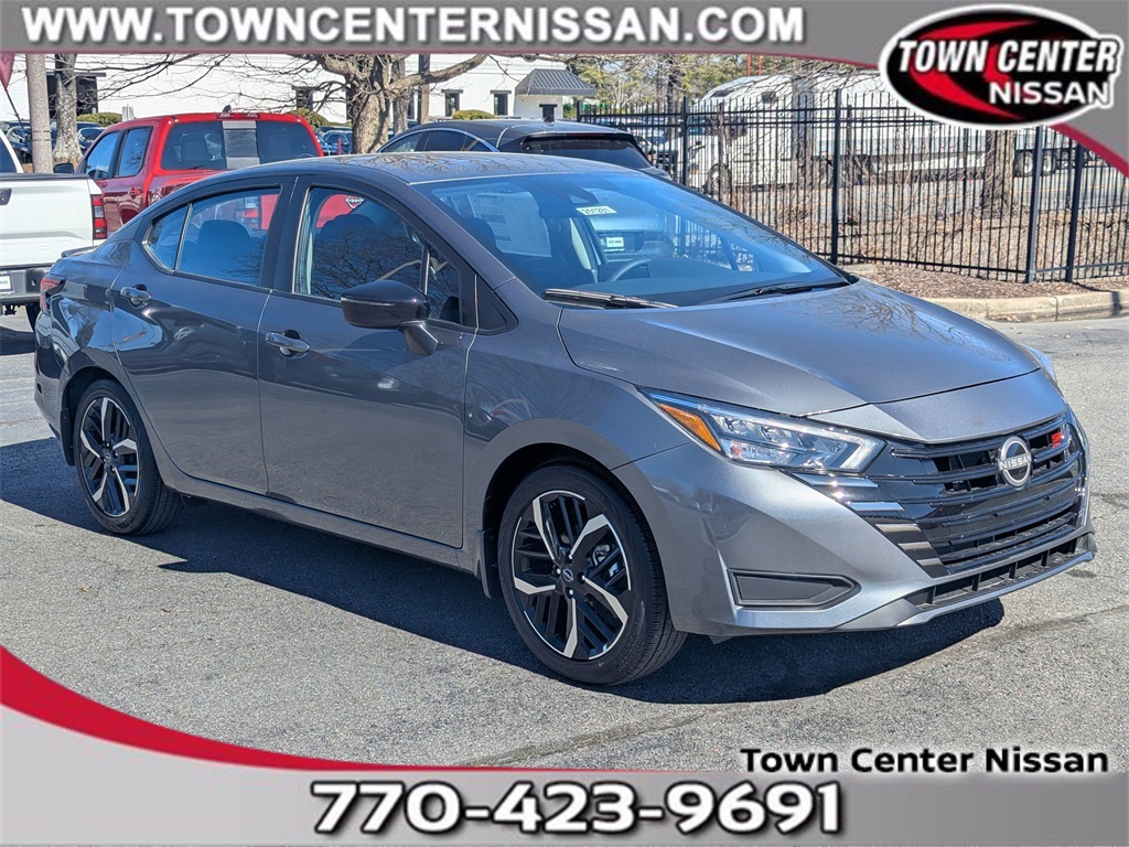 2025 Nissan Versa SR FWD