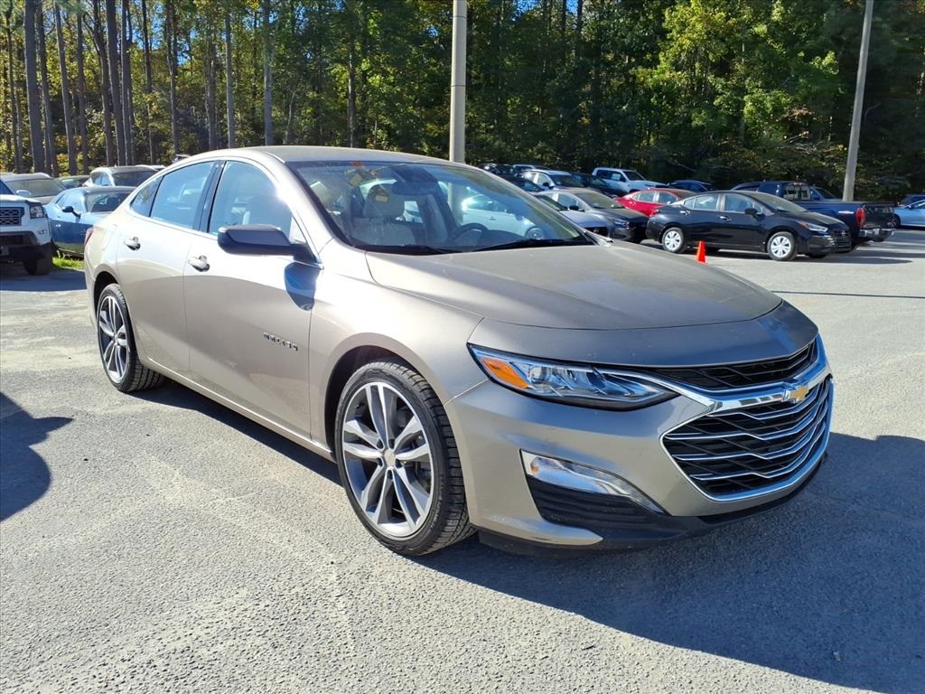 2024 Chevrolet Malibu LT with 2LT FWD