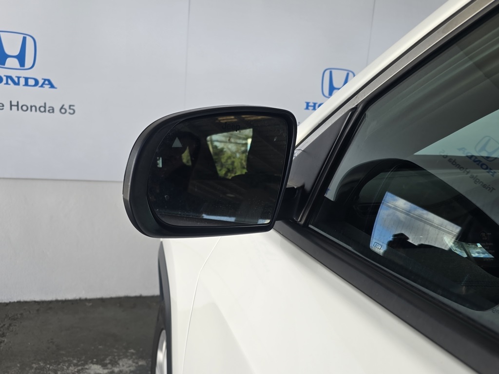 Thumbnail: 2024 Jeep Compass - 23