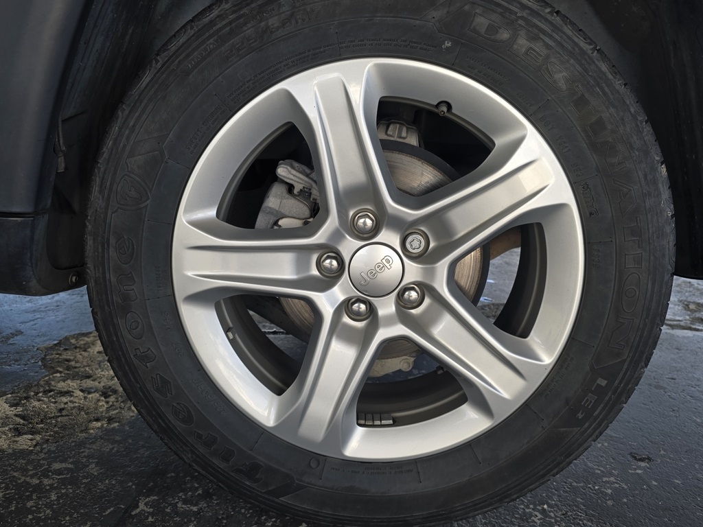 Thumbnail: 2024 Jeep Compass - 27