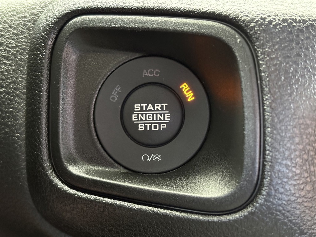 Used Car 2024 Jeep Gladiator  Sport For Sale Under $40,000 In San Marcos, Texas