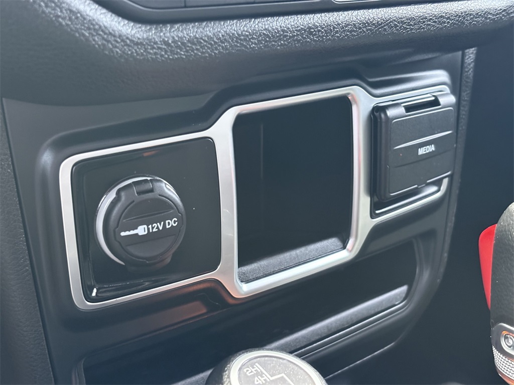 Used Car 2024 Jeep Gladiator  Sport For Sale Under $40,000 In San Marcos, Texas