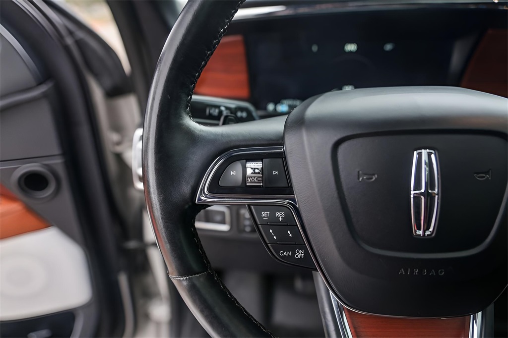 Used Car 2021 Lincoln Navigator  Reserve For Sale Under $50,000 In Austin, Texas