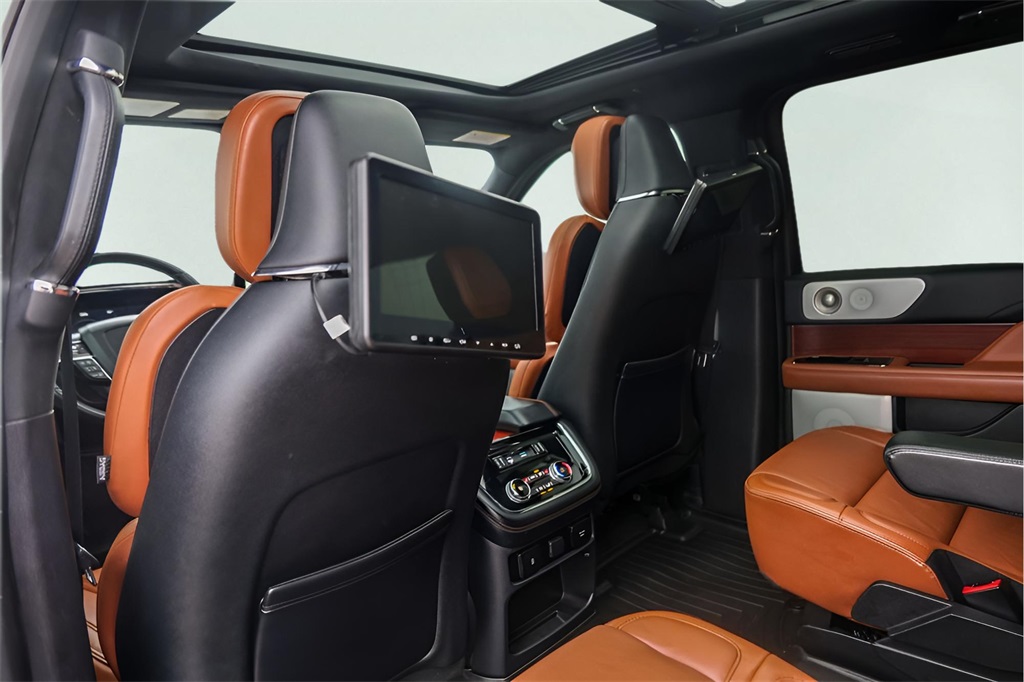 Used Car 2021 Lincoln Navigator  Reserve For Sale Under $50,000 In Austin, Texas