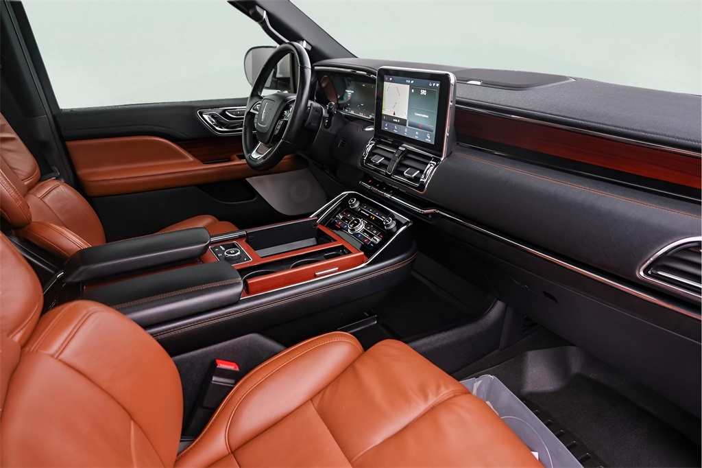 Used Car 2021 Lincoln Navigator  Reserve For Sale Under $50,000 In Austin, Texas