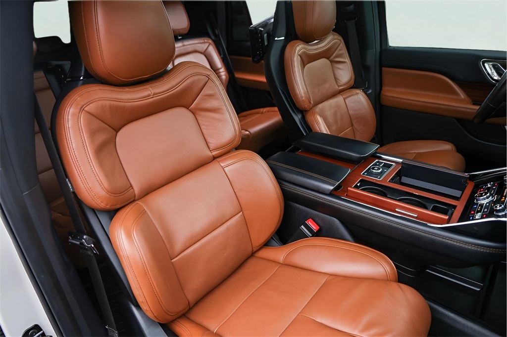 Used Car 2021 Lincoln Navigator  Reserve For Sale Under $50,000 In Austin, Texas