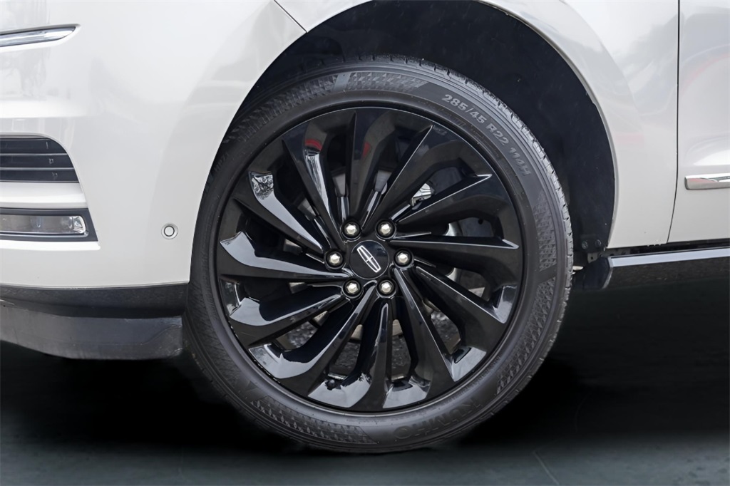 Used Car 2021 Lincoln Navigator  Reserve For Sale Under $50,000 In Austin, Texas