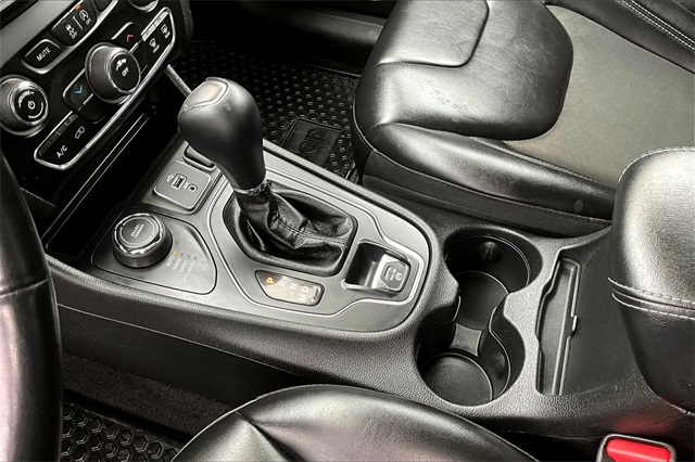 Used 2019 Jeep Cherokee For Sale in Gloucester, MA