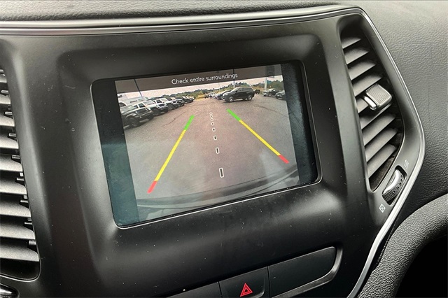 Used 2019 Jeep Cherokee For Sale in Gloucester, MA