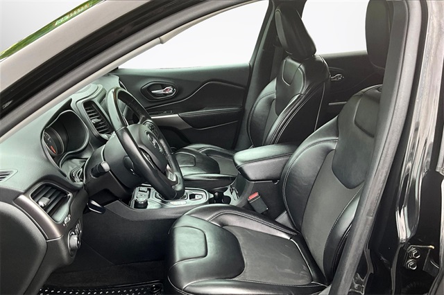 Used 2019 Jeep Cherokee For Sale in Gloucester, MA