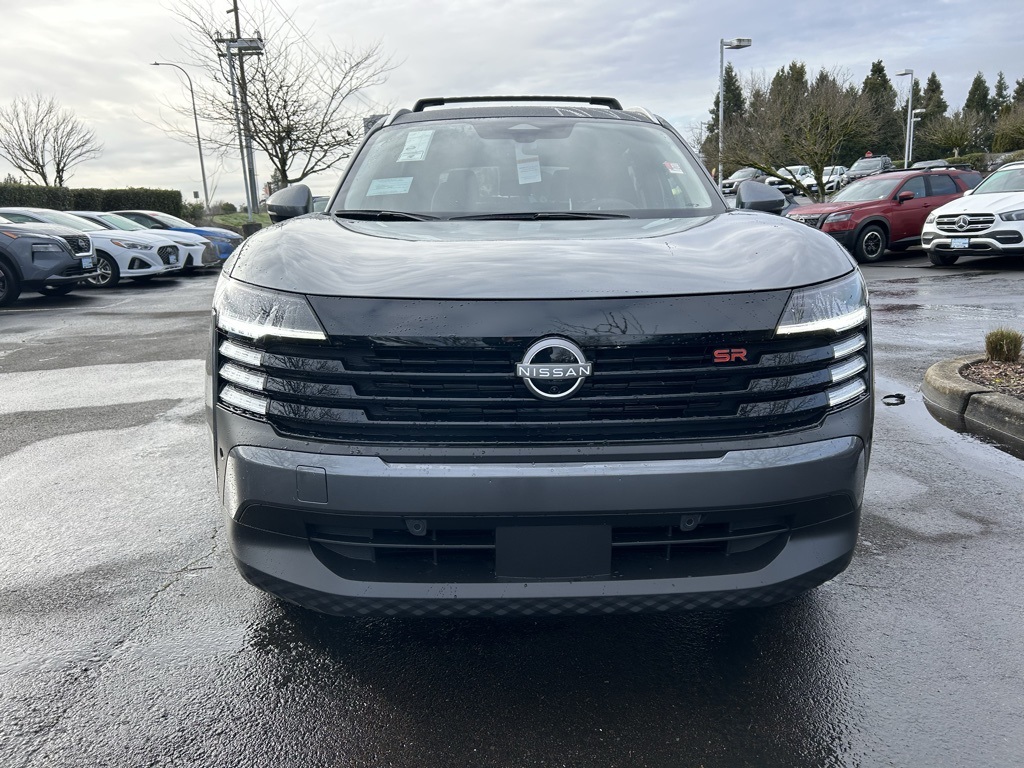 2025 Nissan Kicks SR photo 2