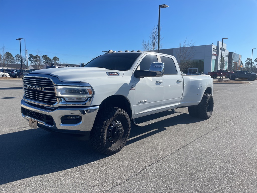 2024 RAM 3500 Laramie Crew Cab LB DRW 4WD