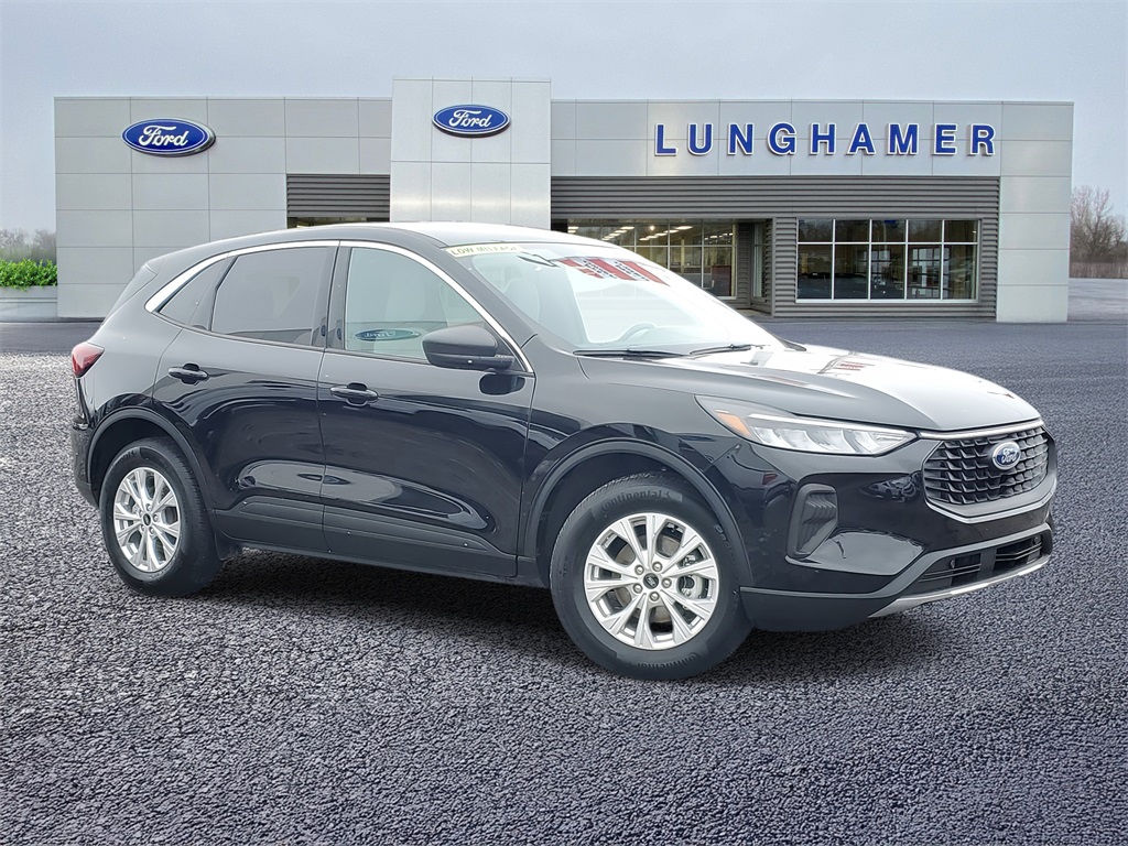 2023 Ford Escape Active's photo