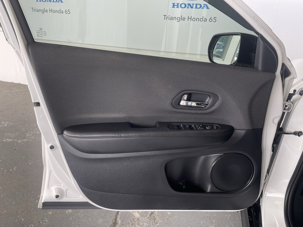 Thumbnail: 2021 Honda HR-V - 21