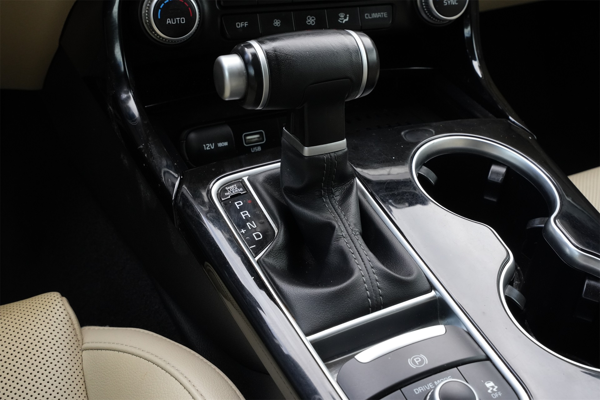 2022 Kia Stinger GT-Line Green at DeMontrond Automotive Group