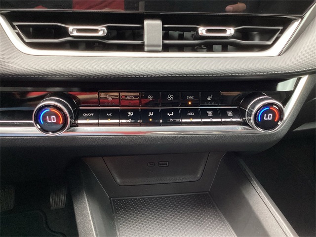 Used Car 2025 Chevrolet Equinox  Utility Lt Front Wheel Drive For Sale Under $30,000 In San Antonio, Texas