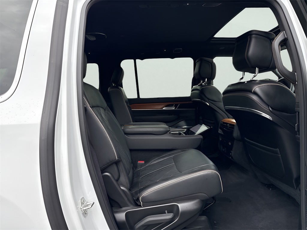 2024 Grand Wagoneer L Grand Wagoneer L