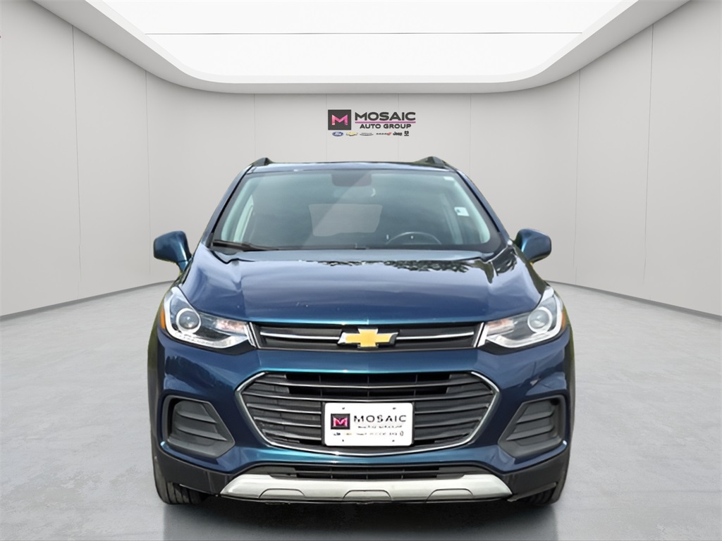 Used 2020 Chevrolet Trax LT with VIN KL7CJLSB5LB329695 for sale in Zumbrota, Minnesota