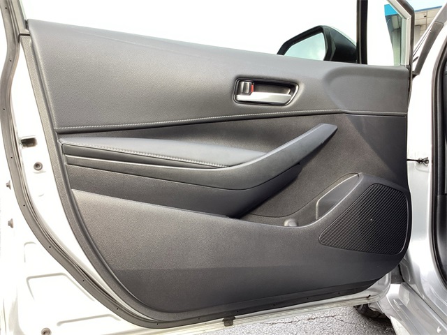 Used Car 2025 Toyota Corolla Hatchback  Se For Sale Under $25,000 In San Antonio, Texas