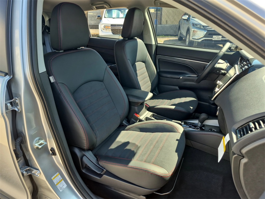 2025 Mitsubishi Outlander Sport 2.0 SE Silver at North Houston Mitsubishi