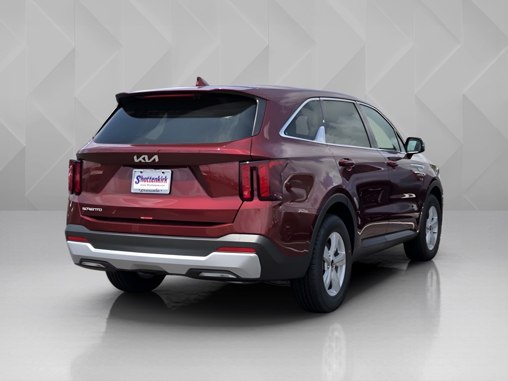 2025 Kia Sorento LX - 2