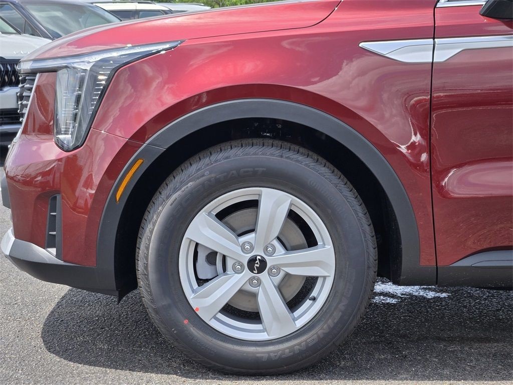 2025 Kia Sorento LX - 4