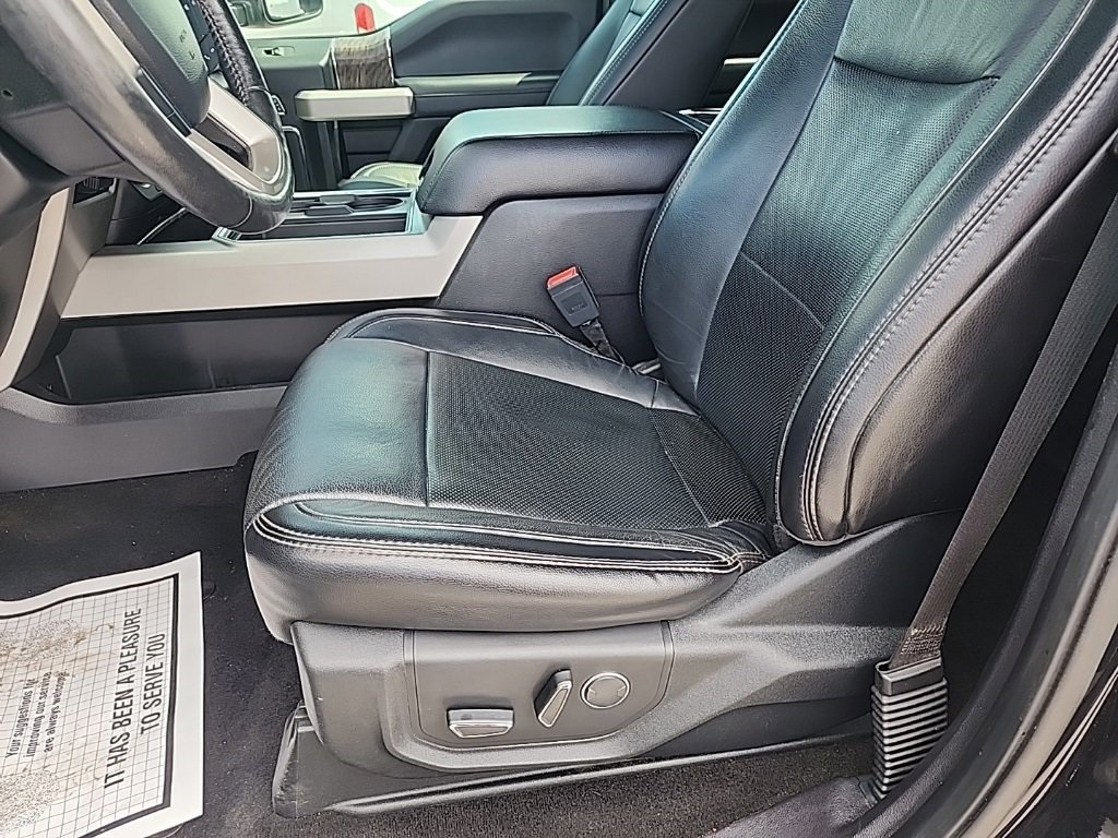 Used Car 2019 Ford F-350sd  Lariat For Sale In Floresville, Texas