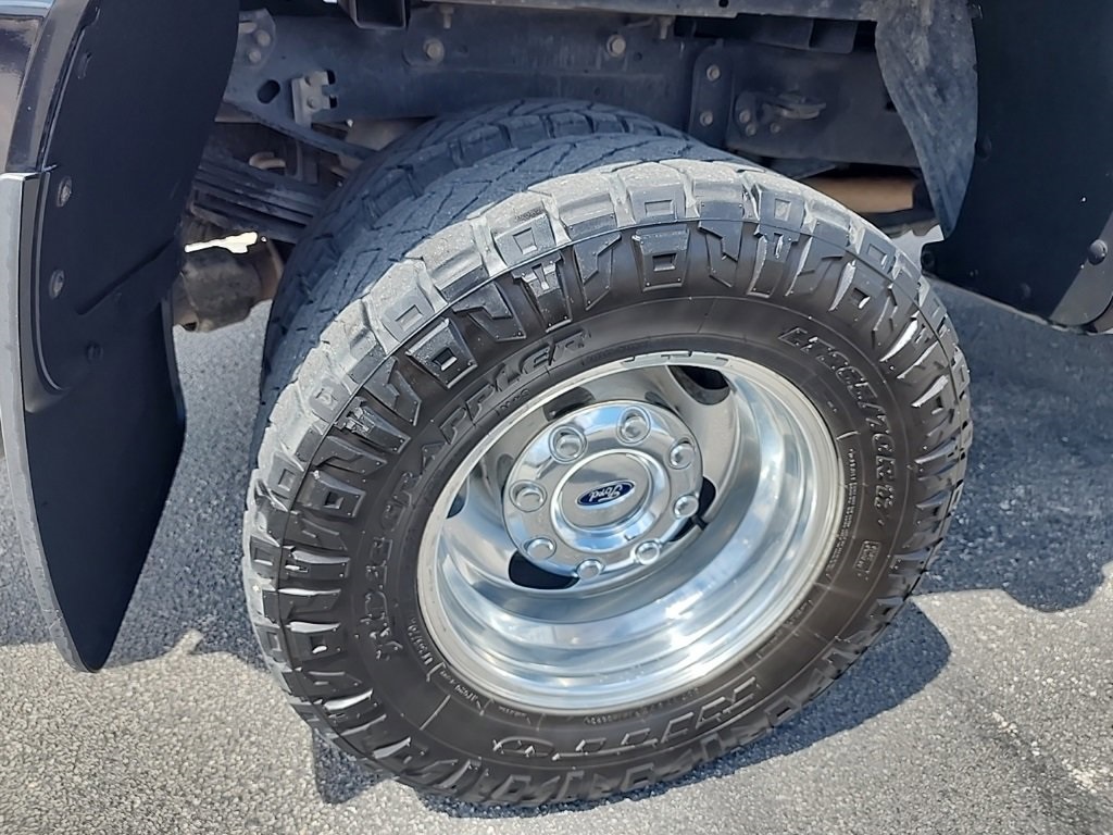 Used Car 2019 Ford F-350sd  Lariat For Sale In Floresville, Texas
