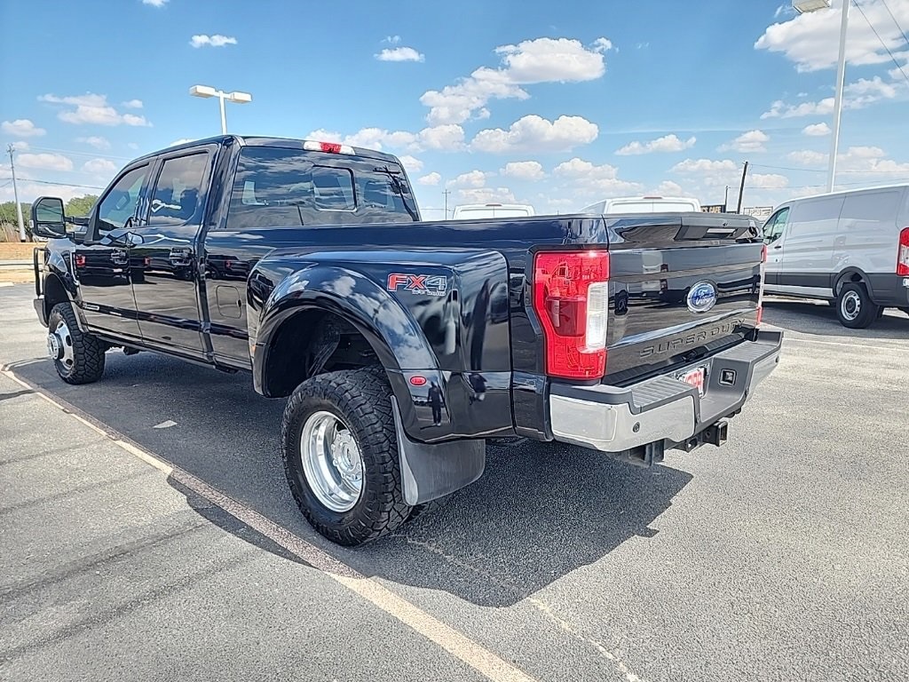 Used Car 2019 Ford F-350sd  Lariat For Sale In Floresville, Texas